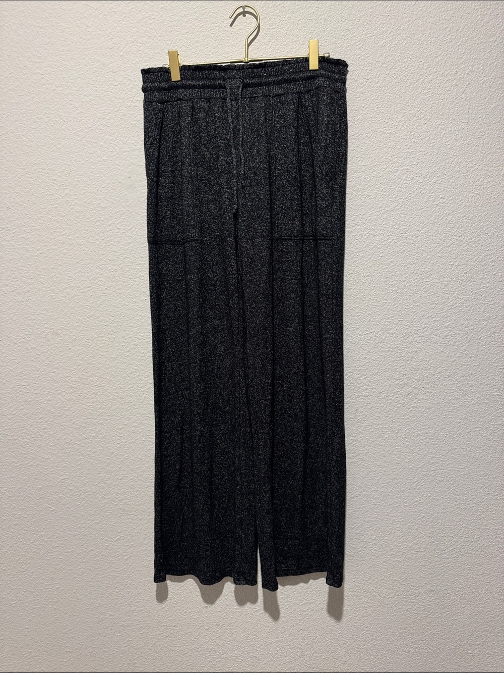 stars above Black Wide-Leg Knit Lounge Pants size s